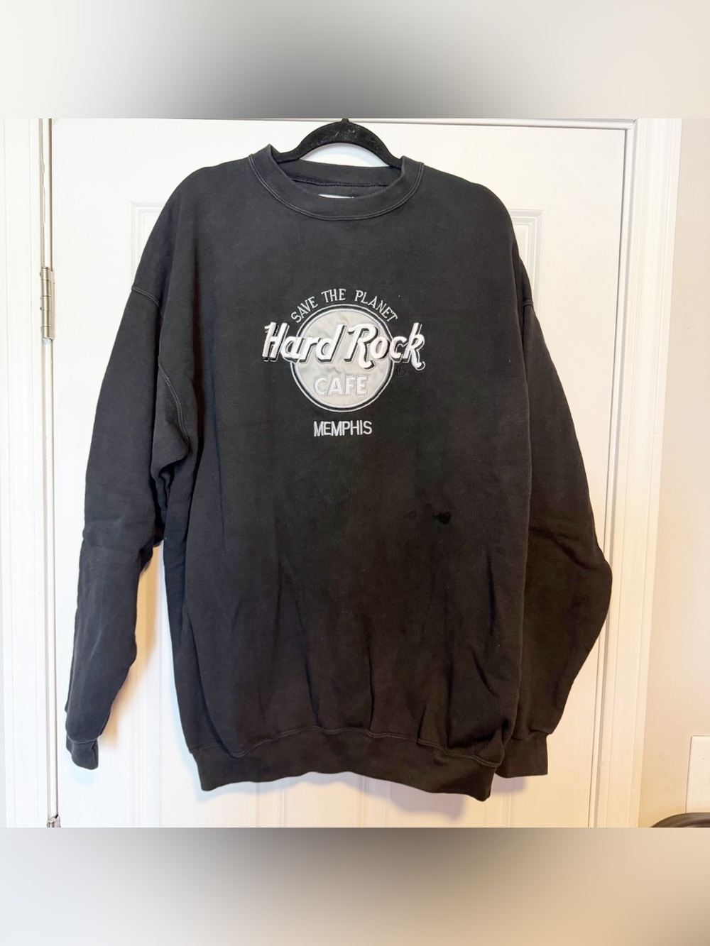 Hard Rock Cafe vintage Memphis oversized heavyweight crewneck.